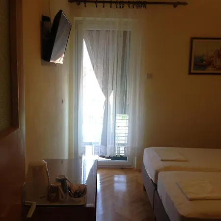 Batosic 3* Makarska