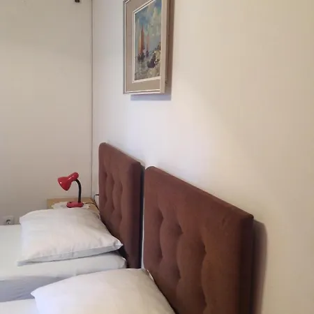 Guest house Batosic 3*