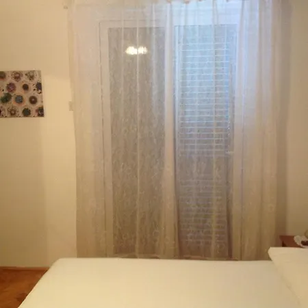 Guest house Batosic