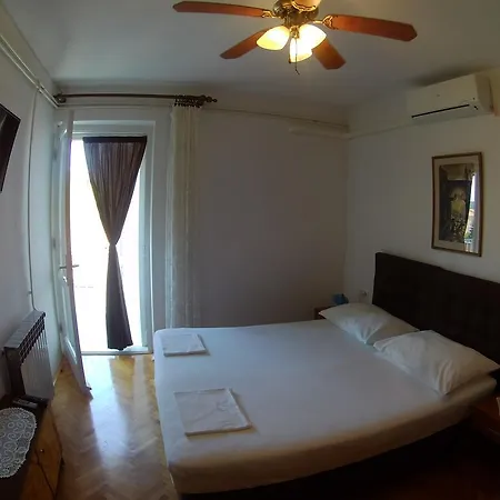 Batosic Guest house 3*
