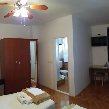 Batosic 3* Makarska