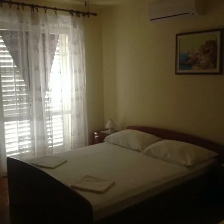 Guest house Batosic 3*